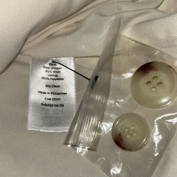 Talbots Wool Blend Collarless Blazer Jacket Lined Women's 14P Cream White Button - Picture 6 of 8